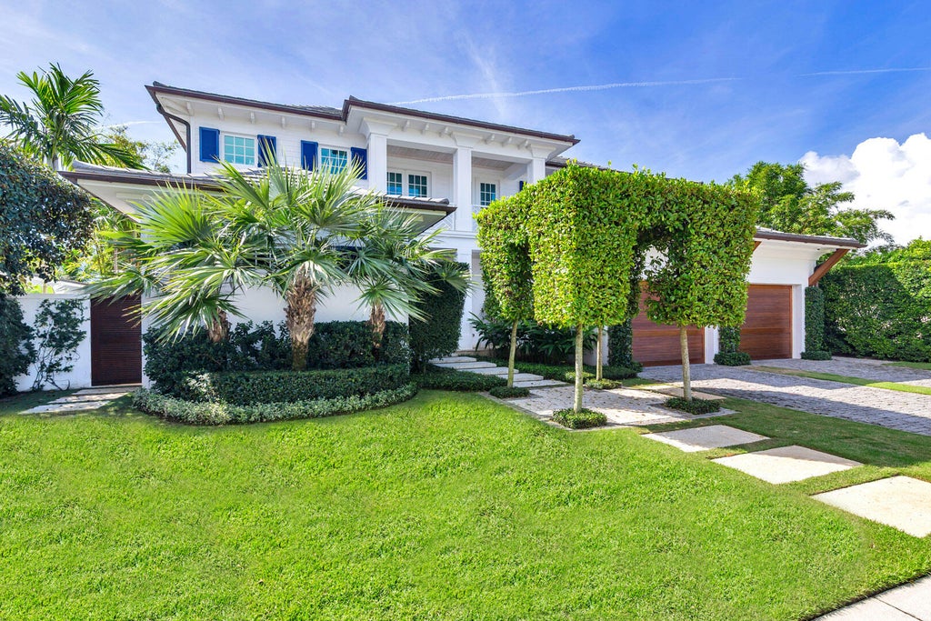 Photo of 222 Arlington Road, West Palm Beach, FL 33405 (MLS # B26085998)