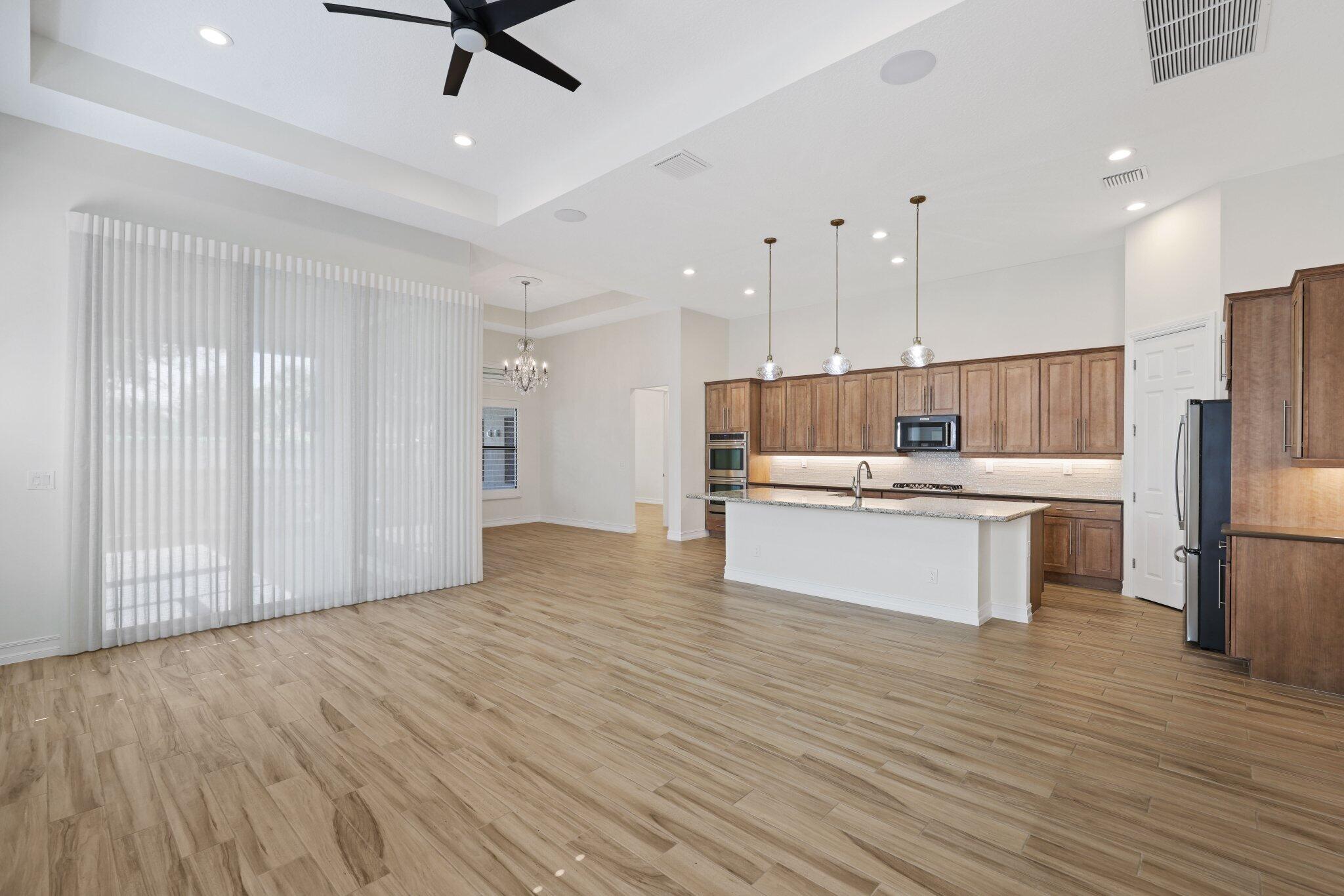 Properties | Stephanie Kaufman 12100 Kalmar Circle S