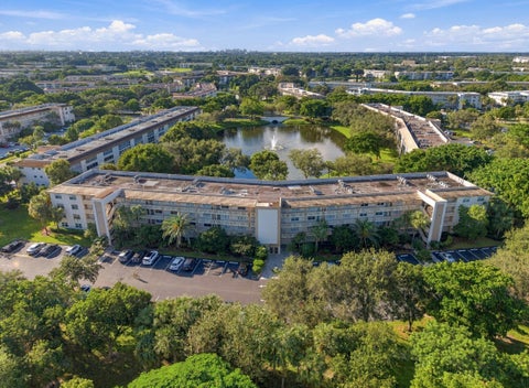 Tiny photo for 2305 LUCAYA Lane #E4, Coconut Creek, FL 33066 (MLS # B26085114)