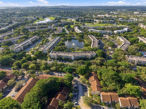 Tiny photo for 2305 LUCAYA Lane #E4, Coconut Creek, FL 33066 (MLS # B26085114)