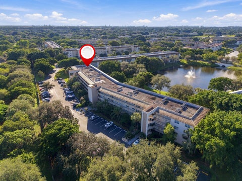 Tiny photo for 2305 LUCAYA Lane #E4, Coconut Creek, FL 33066 (MLS # B26085114)