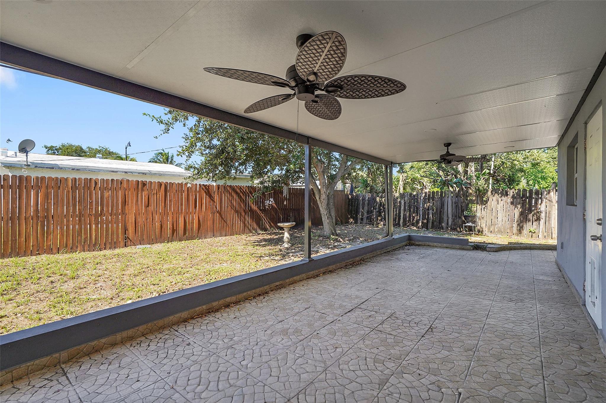 Cresthaven 5 40-4 B - Residential