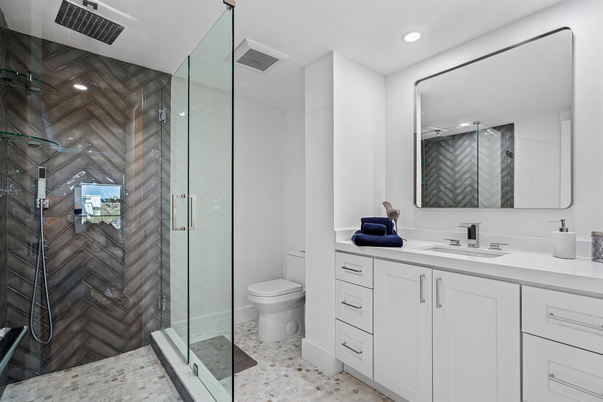 TIERRA DEL MAR CONDO - Residential