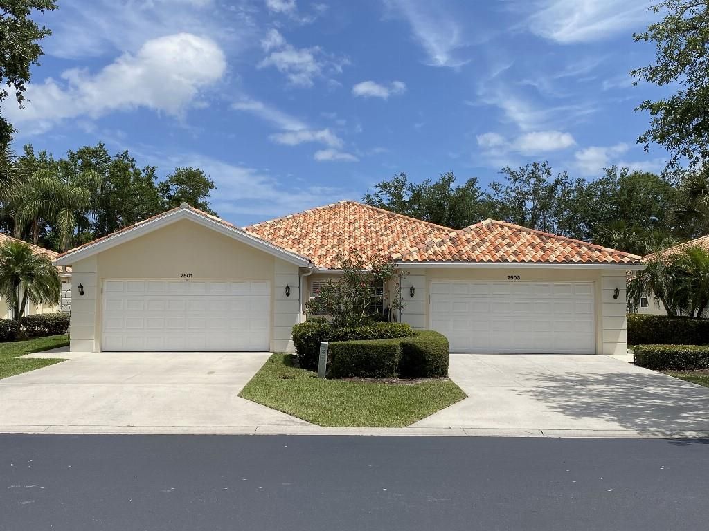 Photo of 2501 SW Parkside Dr, Palm City, FL 34990 (MLS # F10326396)