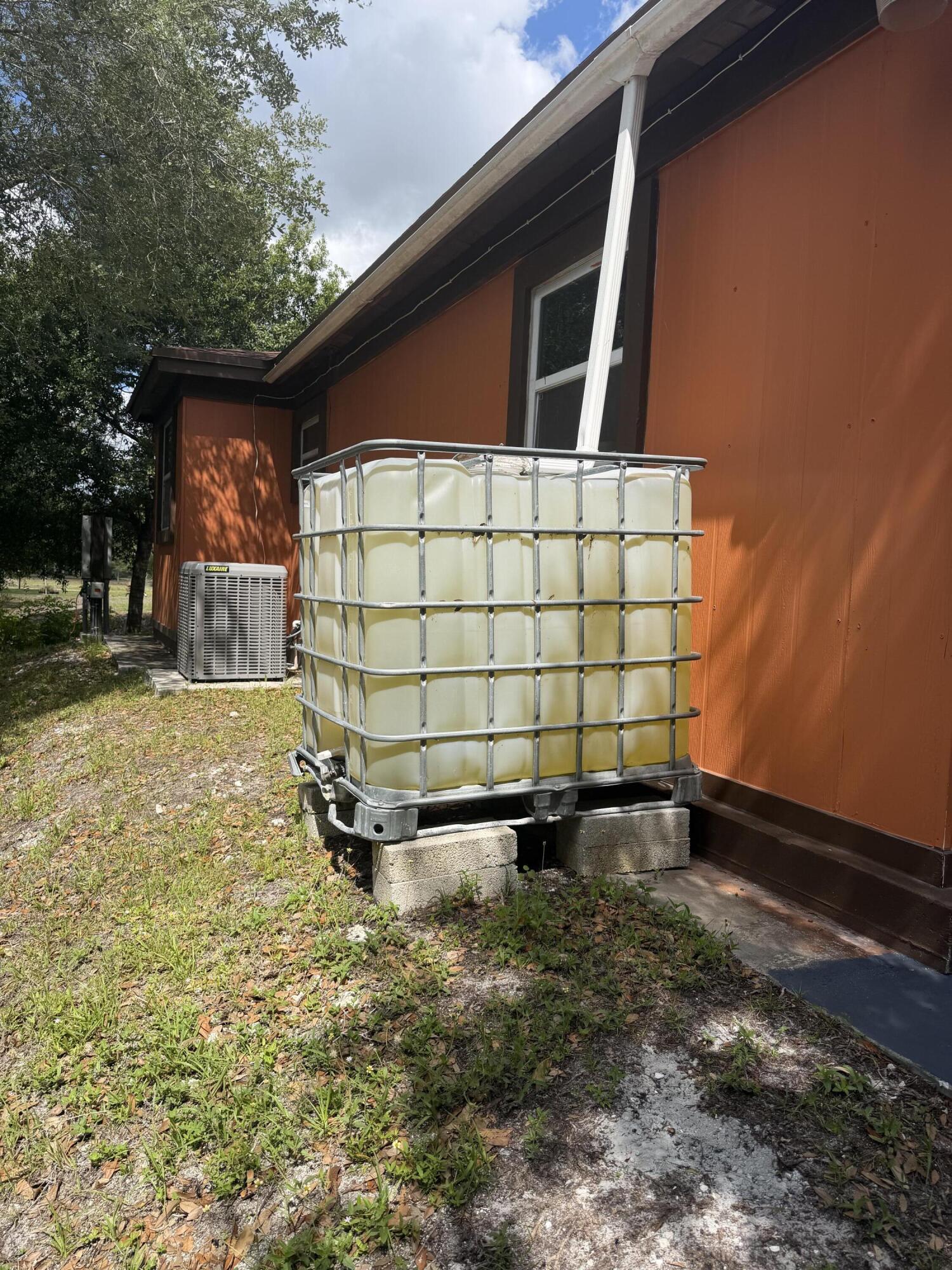 MONTURA RANCH ESTATES 1 ST S/D - Residential