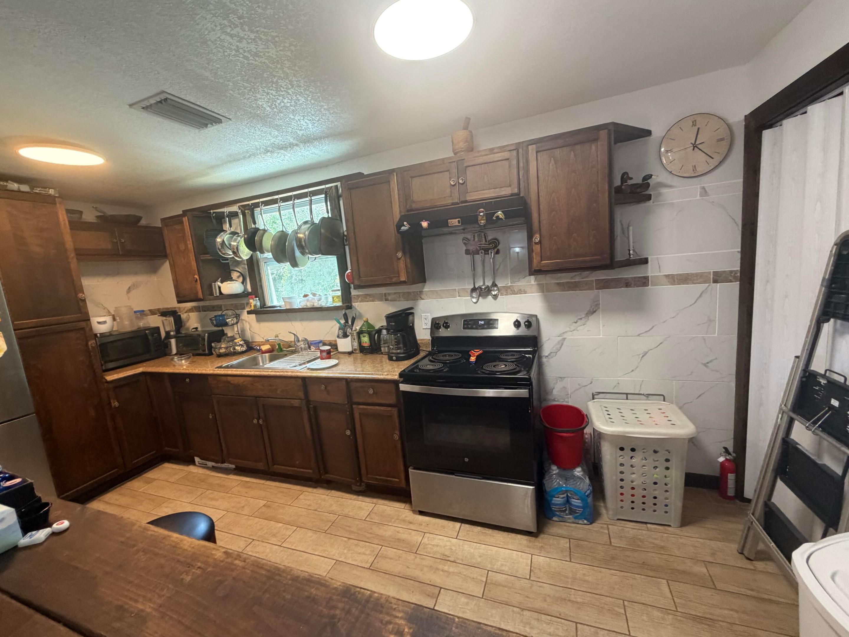 MONTURA RANCH ESTATES 1 ST S/D - Residential