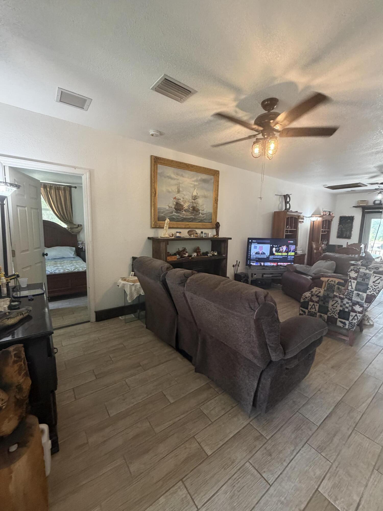 235 N Sendero Street