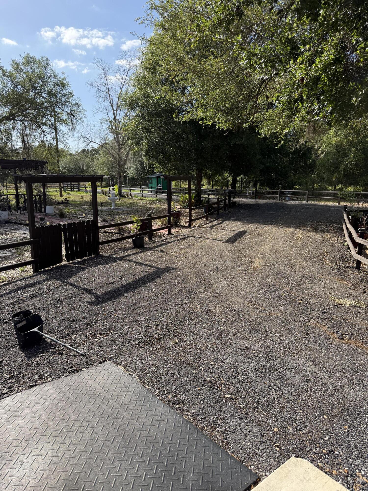 MONTURA RANCH ESTATES 1 ST S/D - Residential