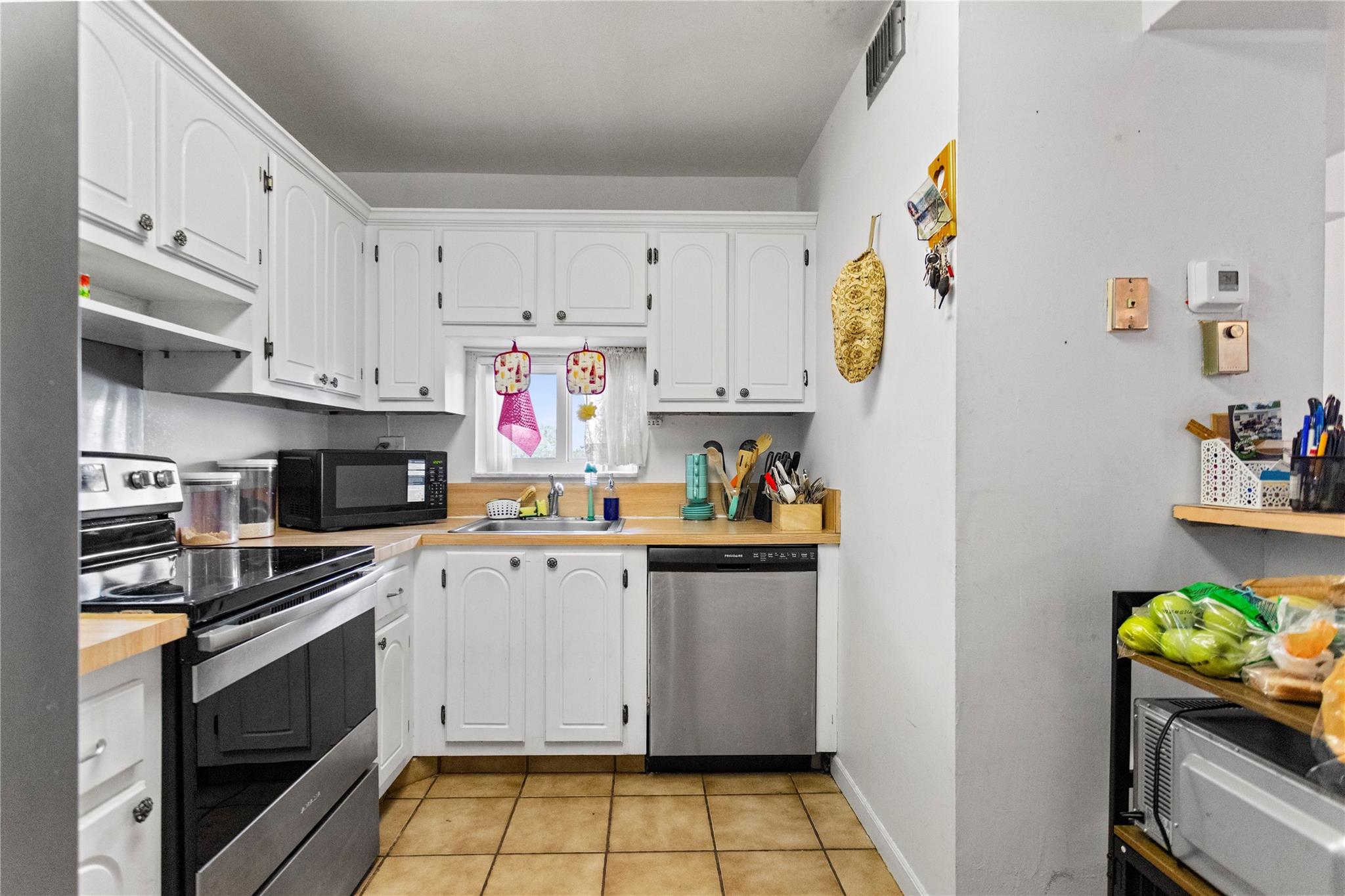 HOLLYBROOK - Residential