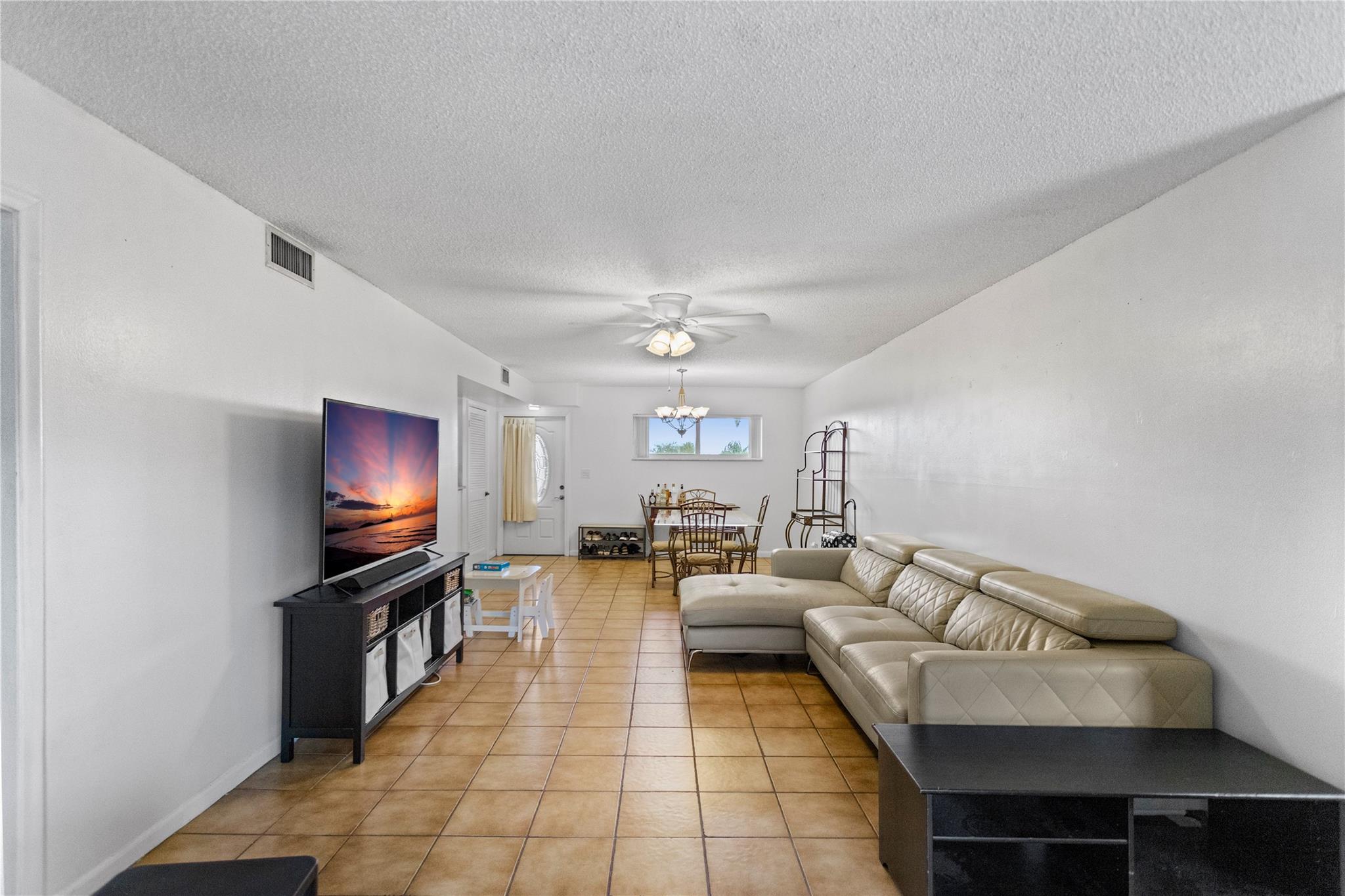 HOLLYBROOK - Residential