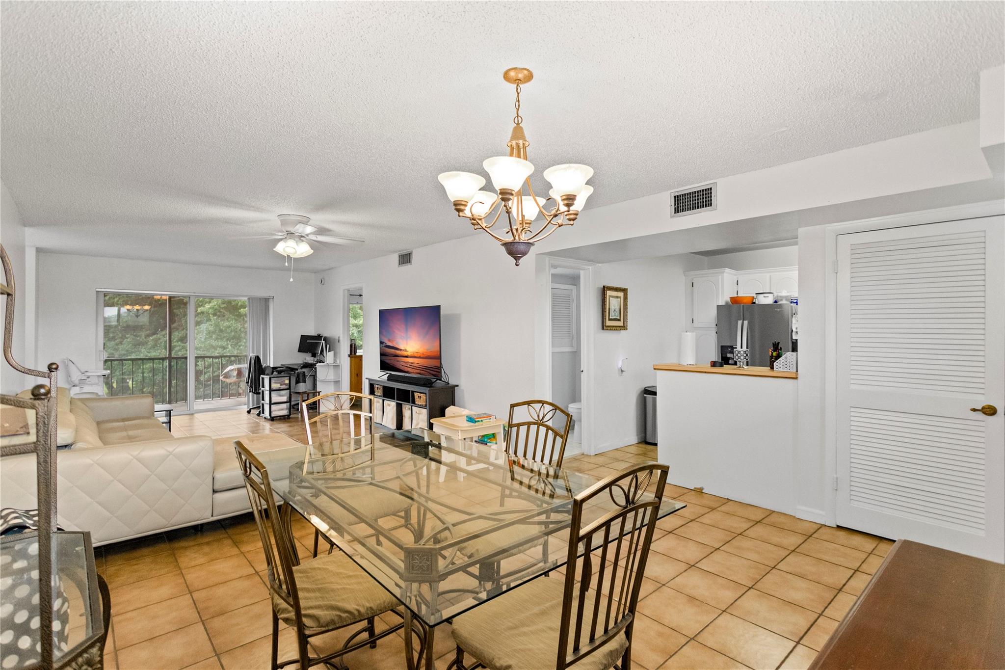 View photos, virtual tours, details... 8990 S Hollybrook Blvd 305