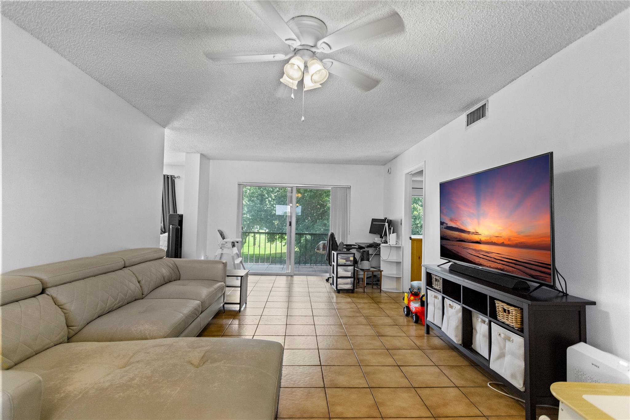 HOLLYBROOK - Residential