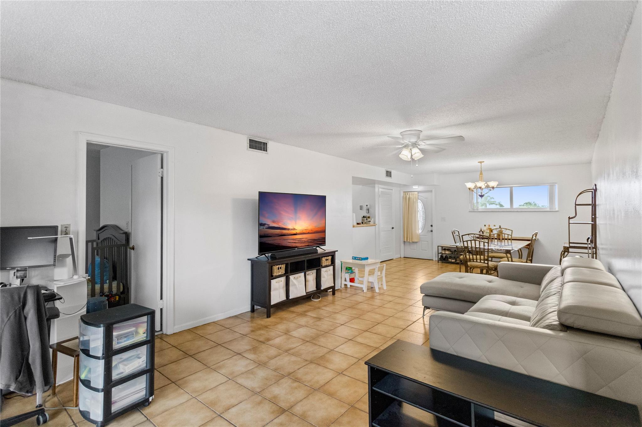 HOLLYBROOK - Residential