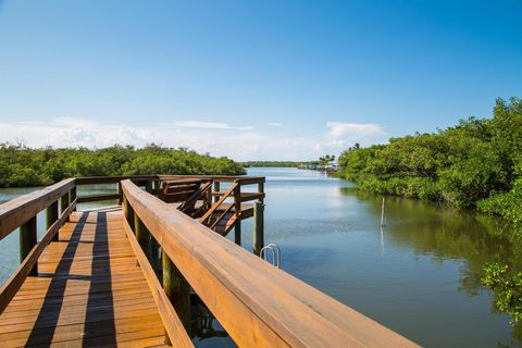 A home in Hutchinson Island