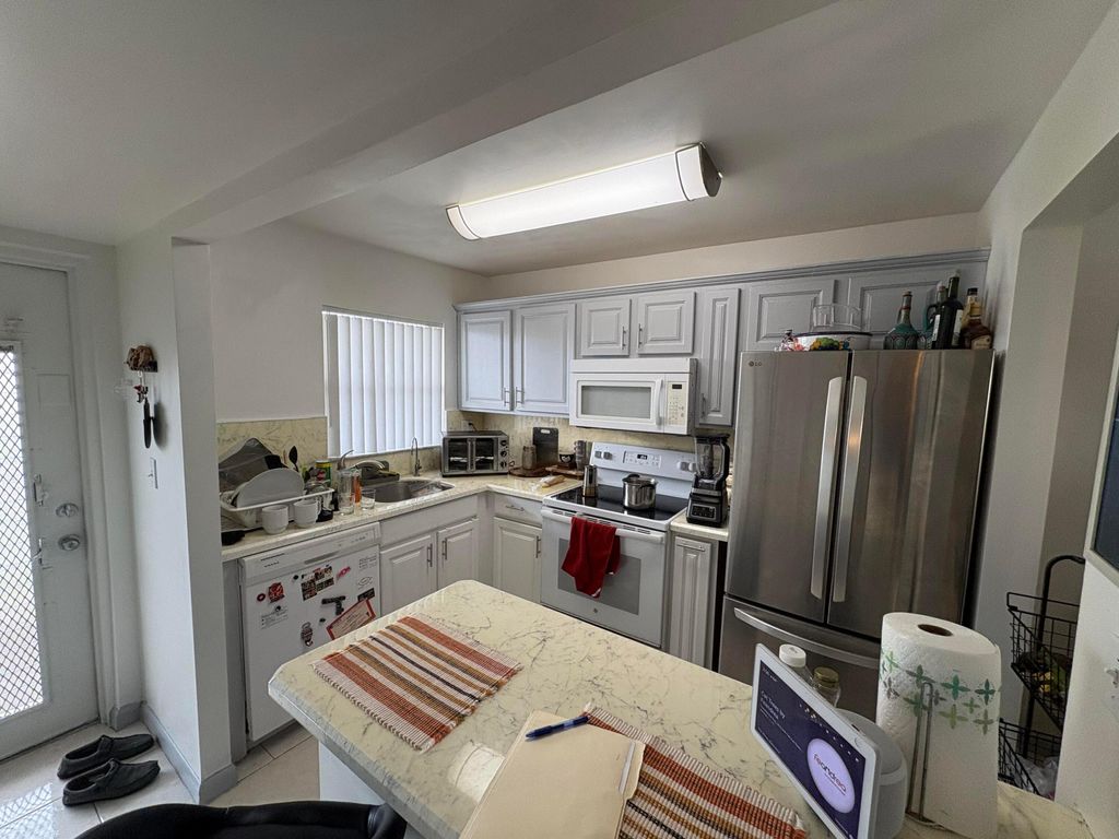 Photo of 9261 Sunrise Lakes Boulevard, Sunrise, FL 33322 (MLS # B26002246)