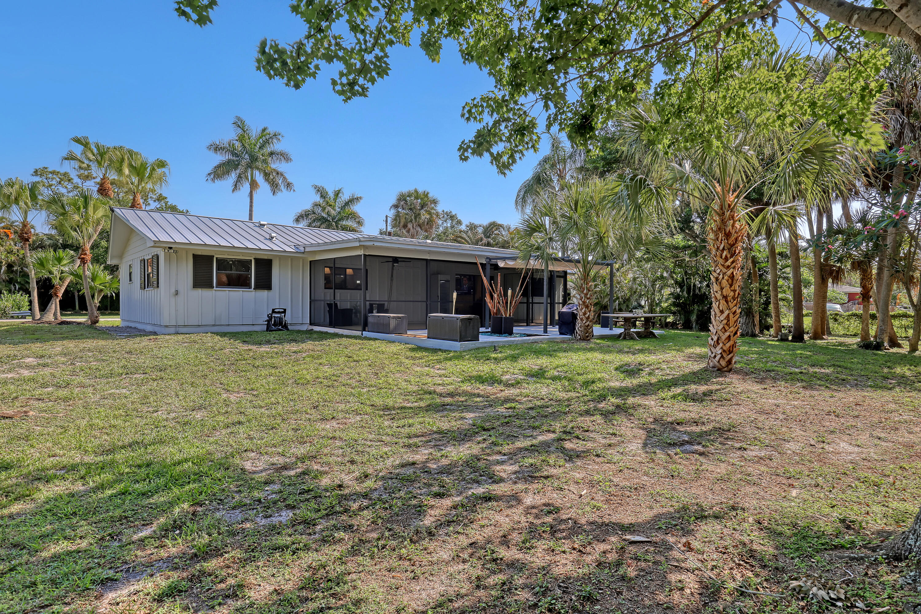 SQUARE LAKE SCHOOL - Residential Lease