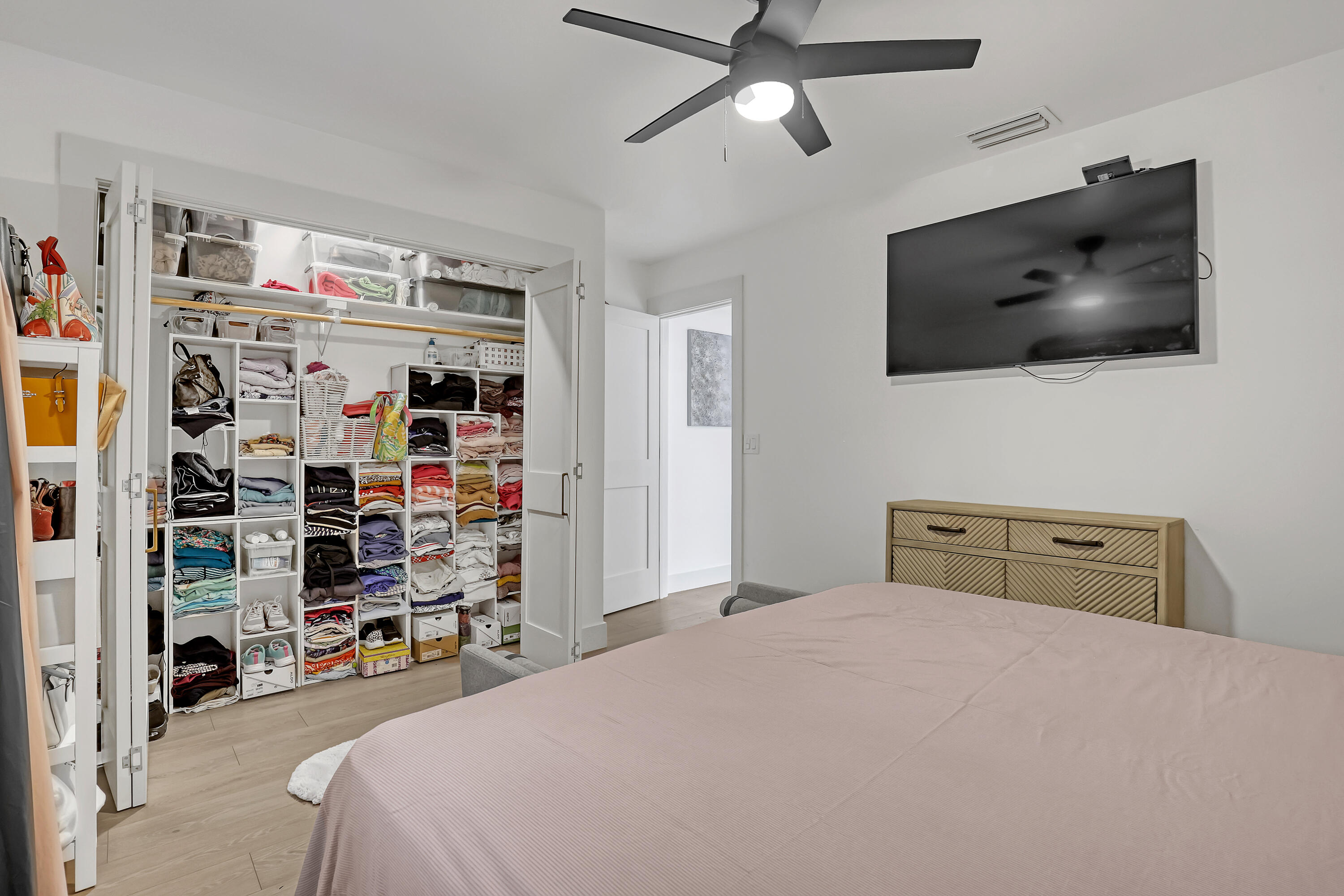 SQUARE LAKE SCHOOL - Residential Lease