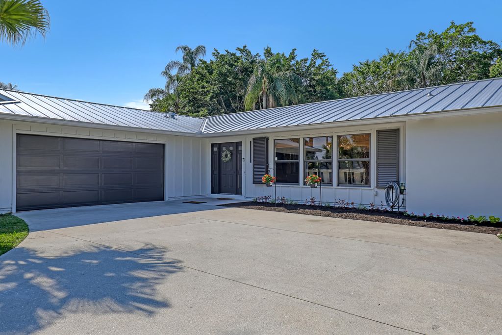 Photo of 4972 S Kay Street, Palm Beach Gardens, FL 33418 (MLS # B26025633)