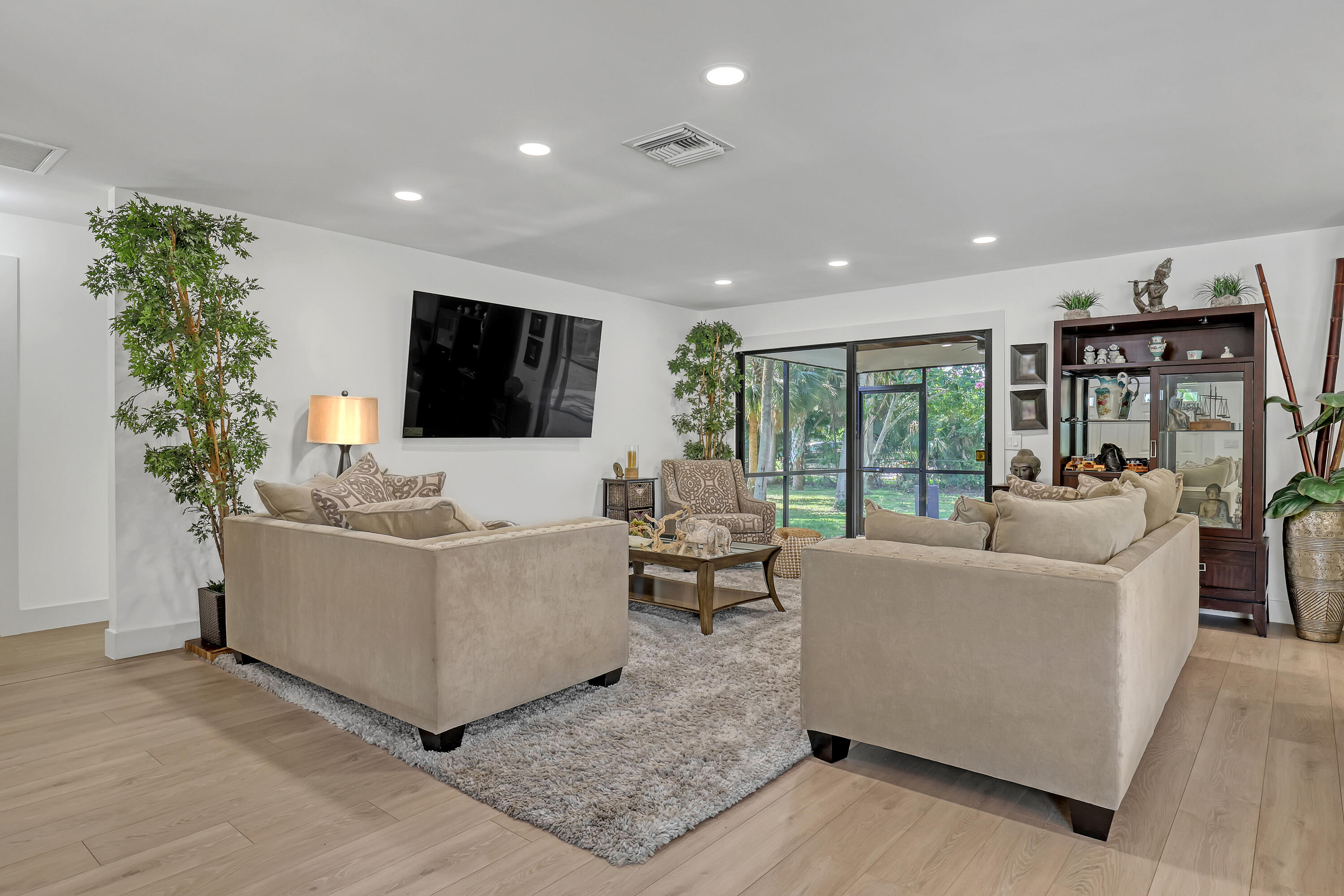 SQUARE LAKE SCHOOL - Residential Lease