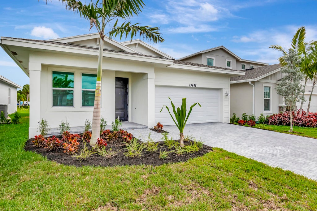 Photo of 13438 Amber Waves Avenue, Delray Beach, FL 33484 (MLS # R10942207)