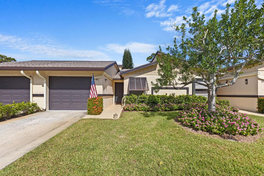 Photo of 6 Ridge Pointe Drive #C, Boynton Beach, FL 33435 (MLS # R10934021)