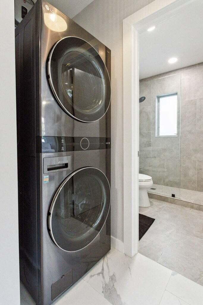 DELRAY TOWN OF - Residential Lease