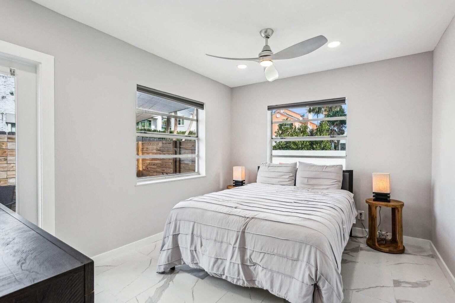 DELRAY TOWN OF - Residential Lease