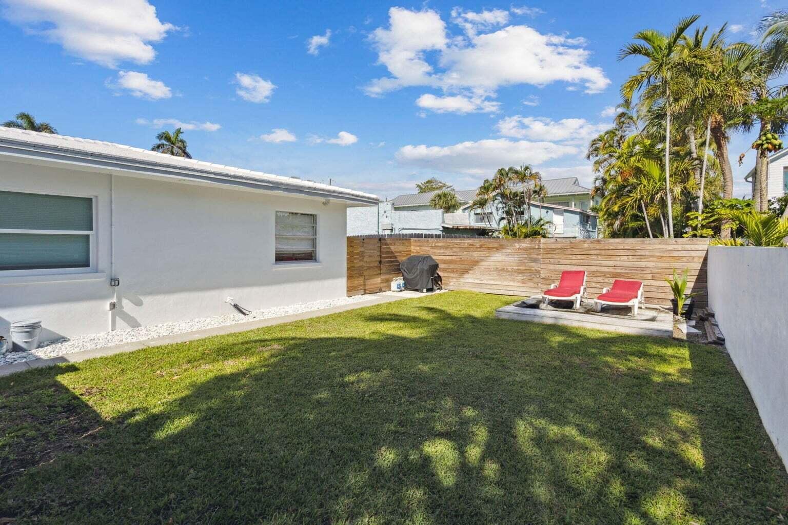 DELRAY TOWN OF - Residential Lease