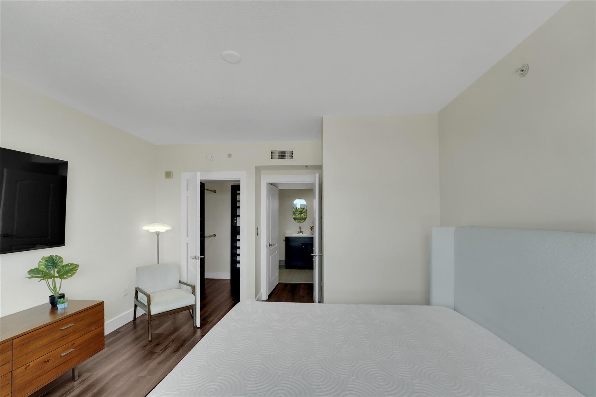 Waverly At Las Olas Condo - Residential Lease