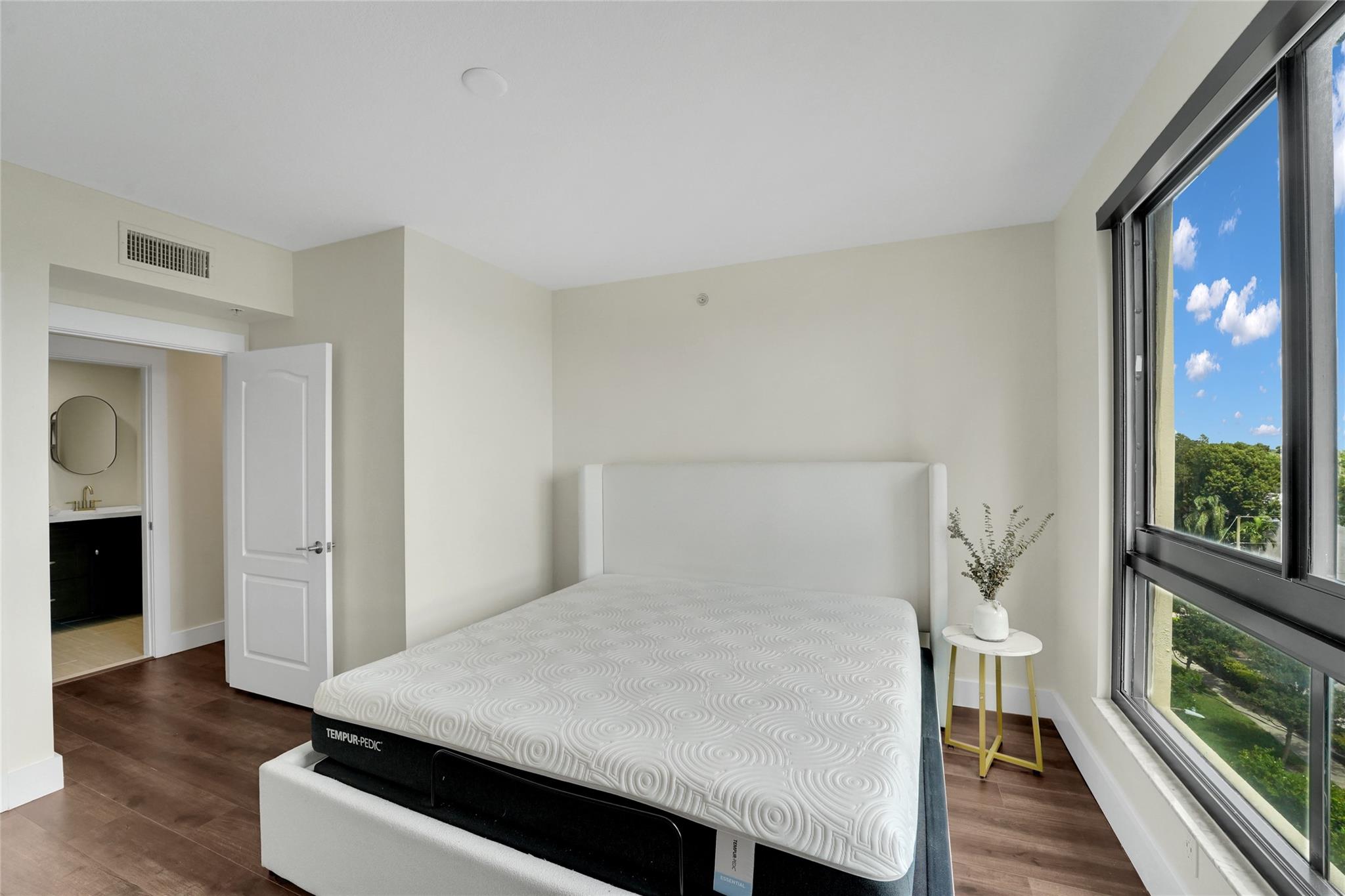 Waverly At Las Olas Condo - Residential Lease