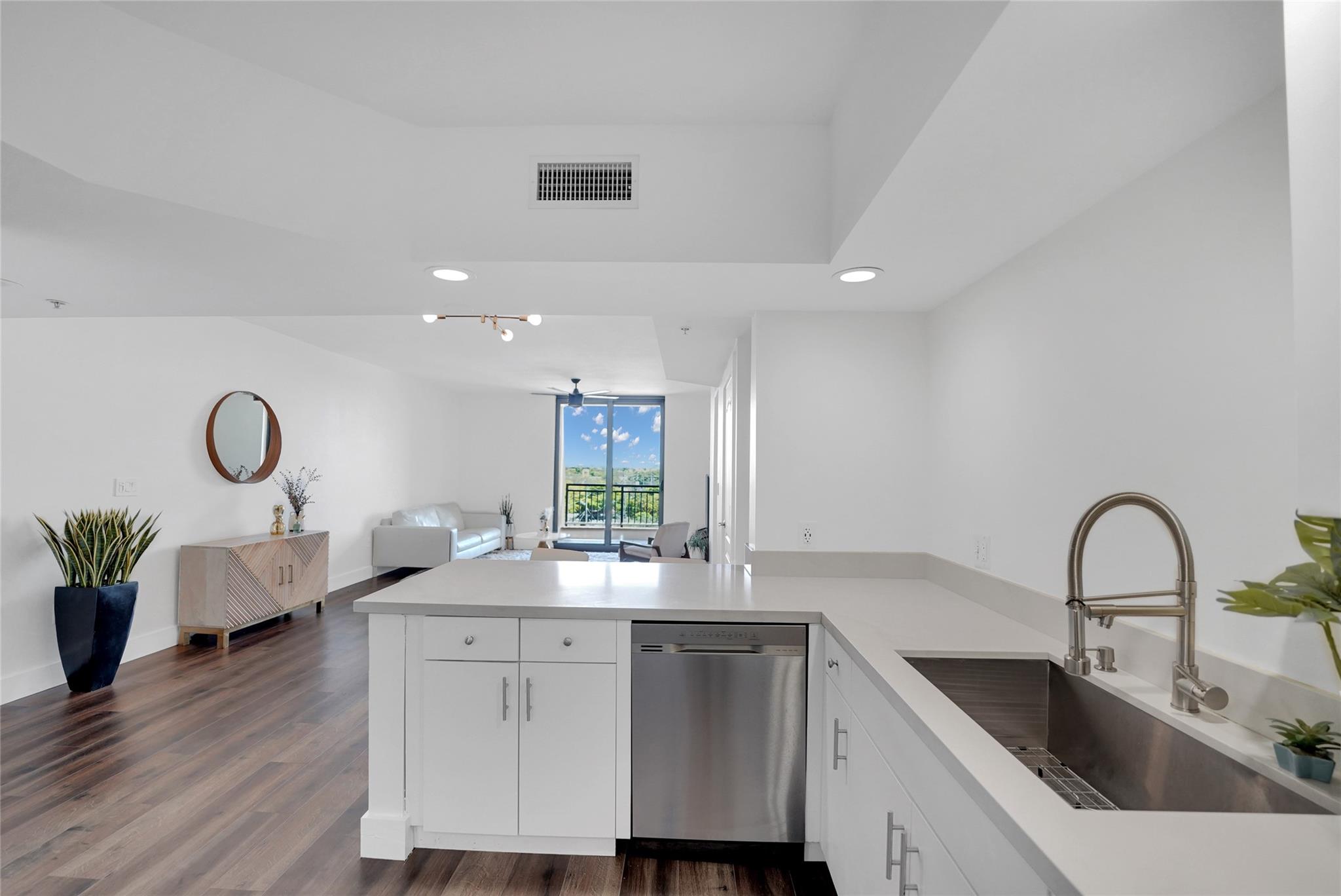 Waverly At Las Olas Condo - Residential Lease