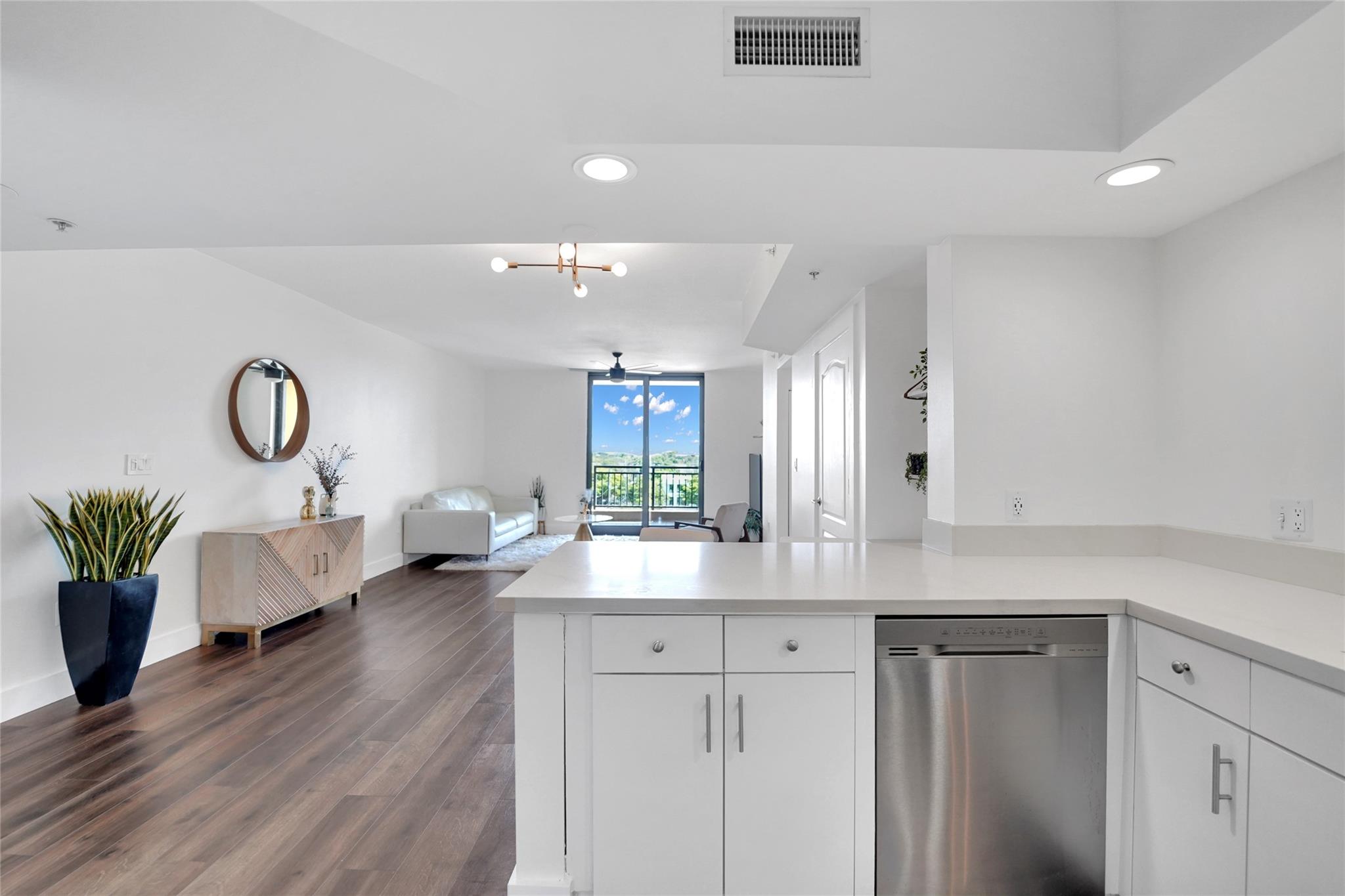 Waverly At Las Olas Condo - Residential Lease