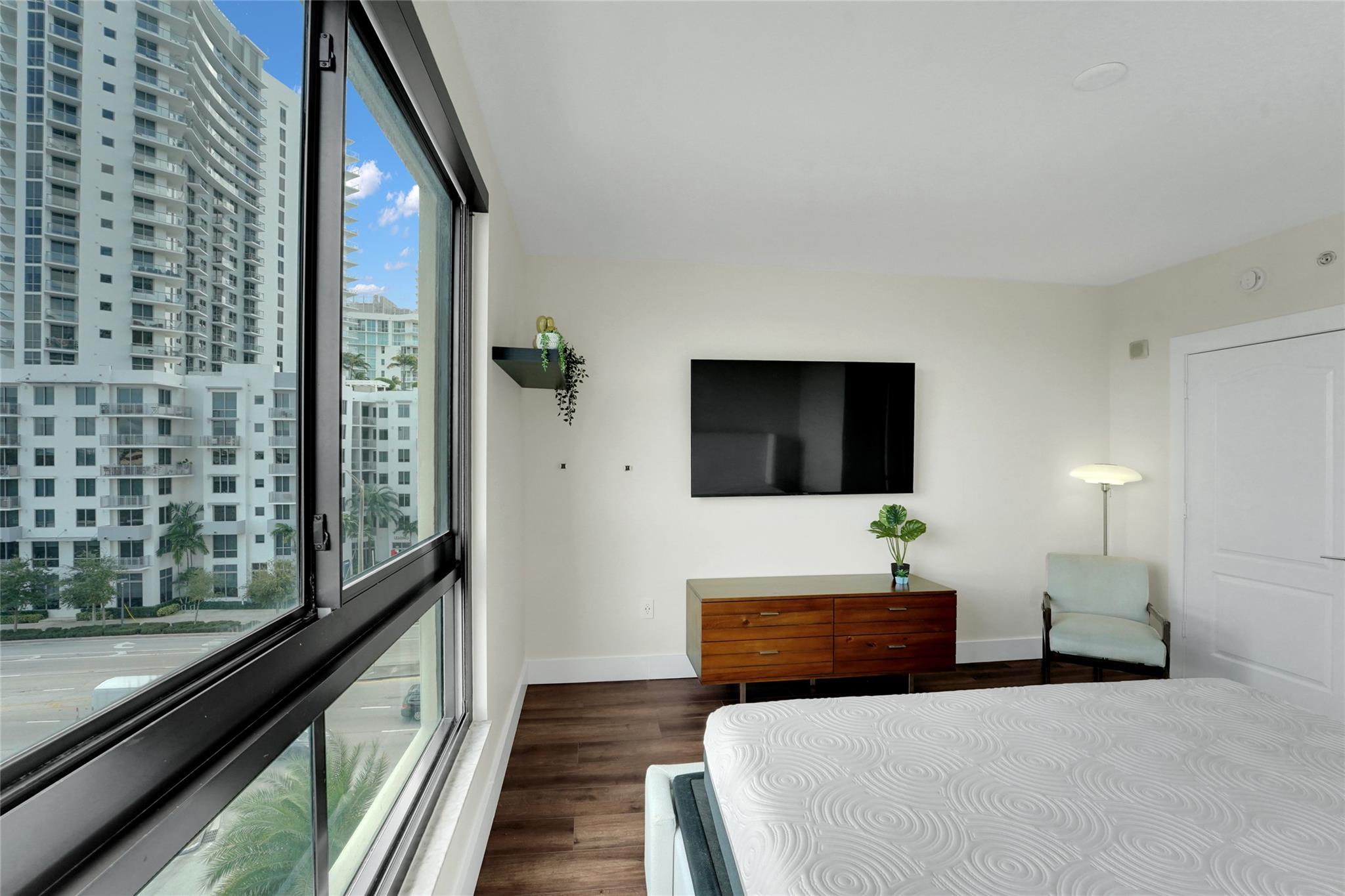 Waverly At Las Olas Condo - Residential Lease