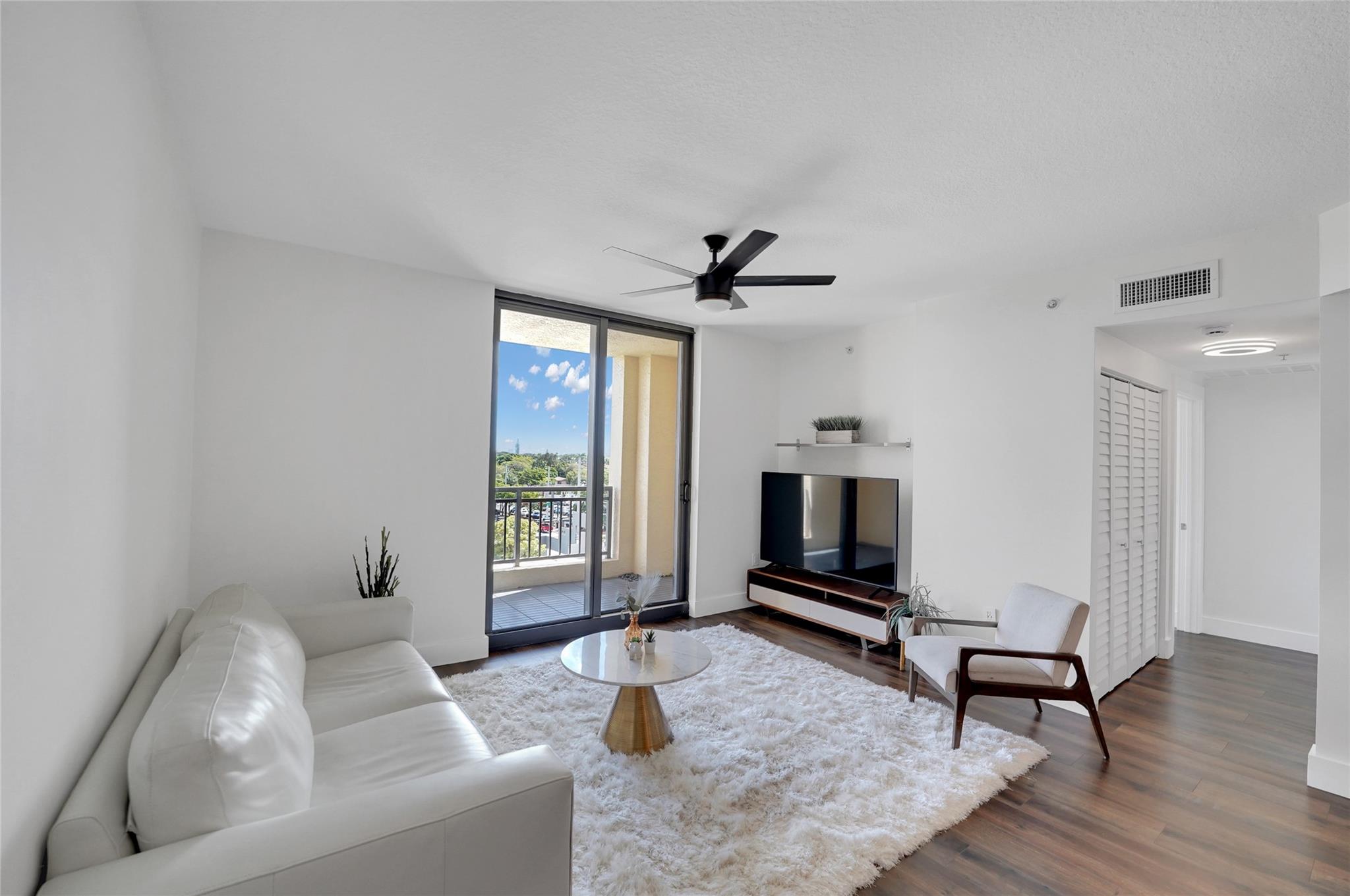 Waverly At Las Olas Condo - Residential Lease