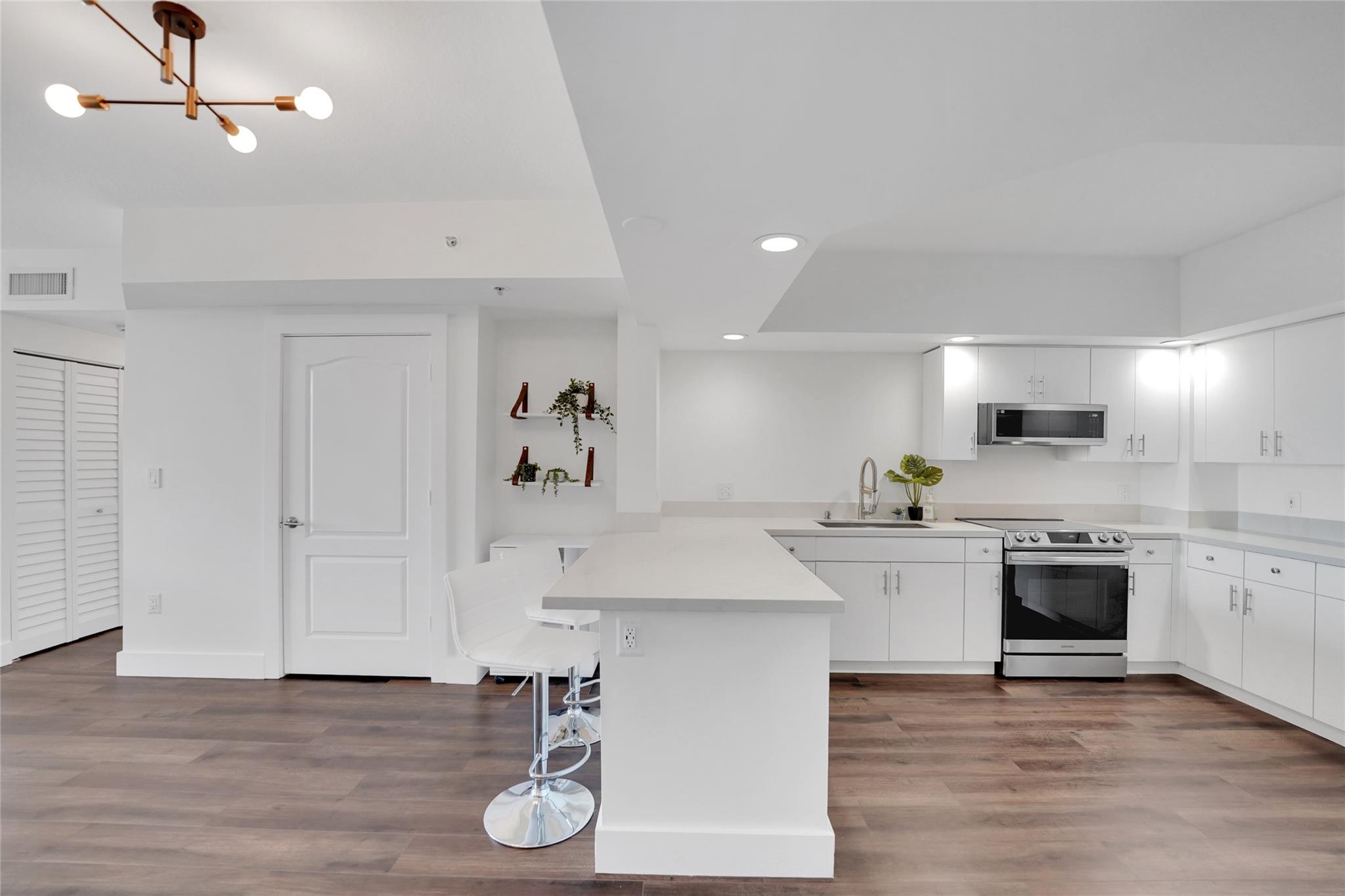 Waverly At Las Olas Condo - Residential Lease