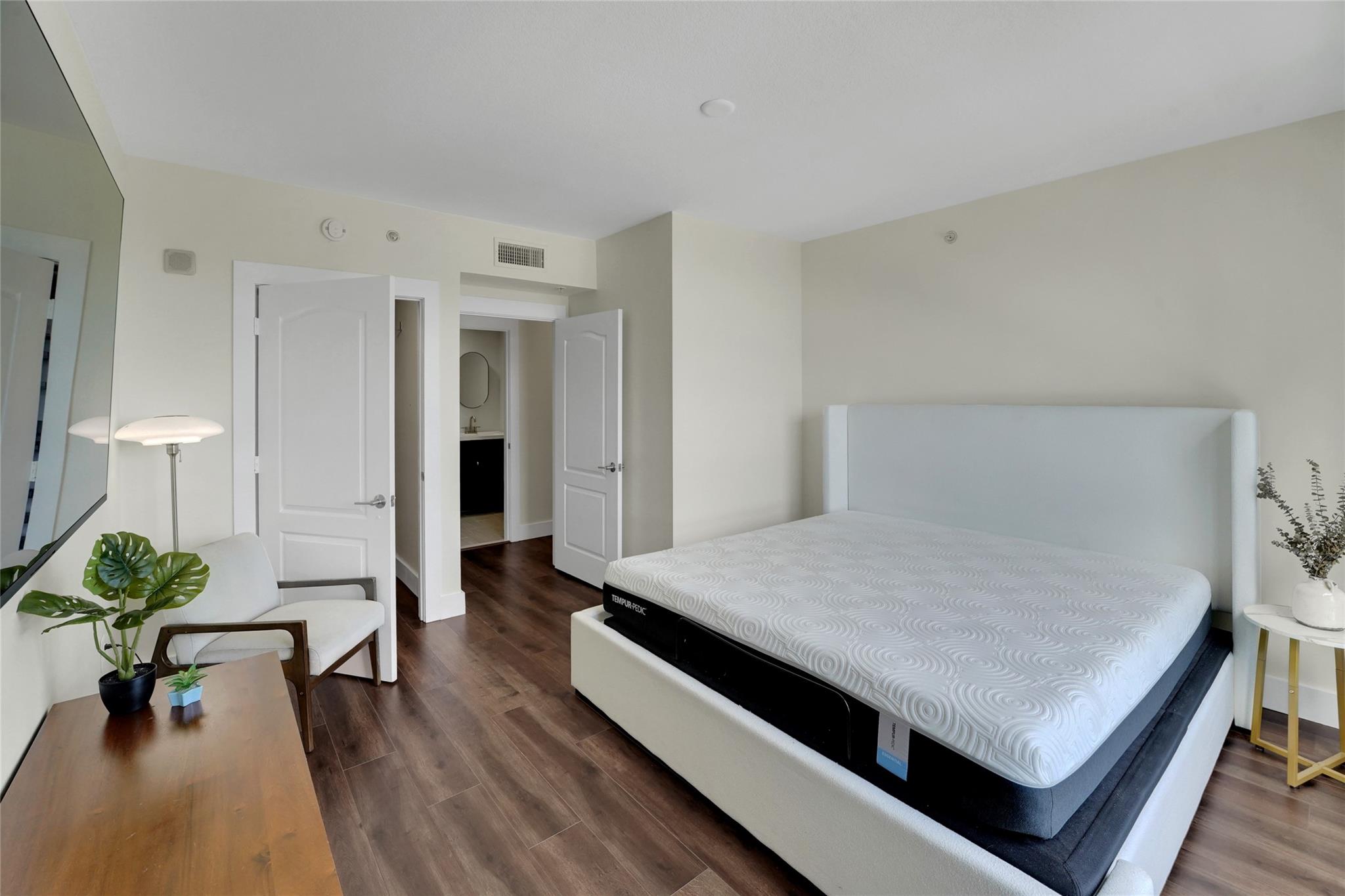 Waverly At Las Olas Condo - Residential Lease