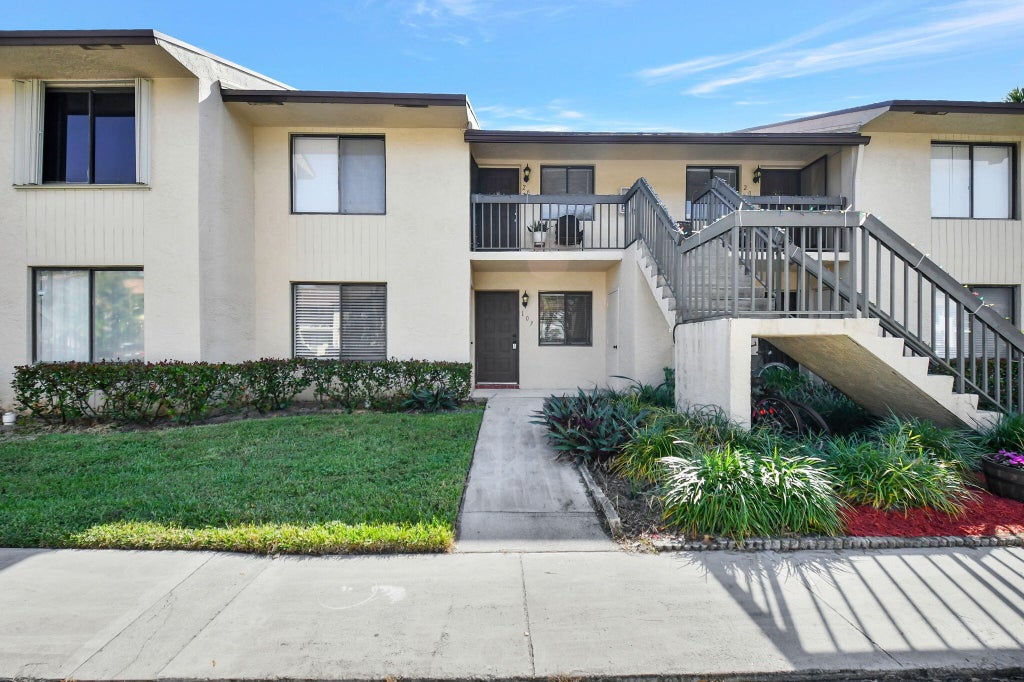 Photo of 6550 Somerset Drive #107, Boca Raton, FL 33433 (MLS # R11041012)
