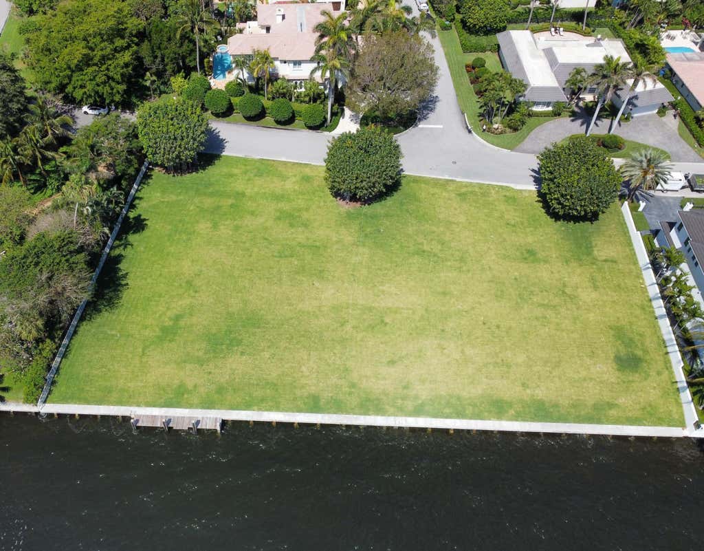 Photo of 2408 E Maya Palm Drive, Boca Raton, FL 33432 (MLS # B26037767)