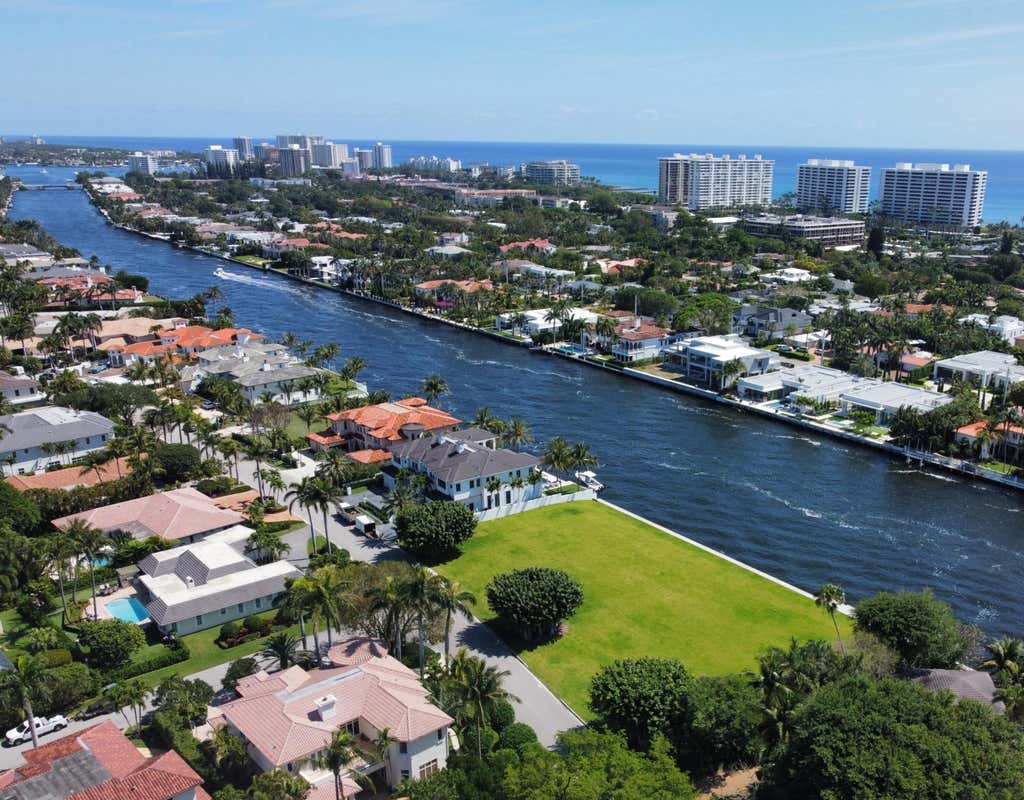 Photo of 2408 E Maya Palm Drive, Boca Raton, FL 33432 (MLS # B26037767)