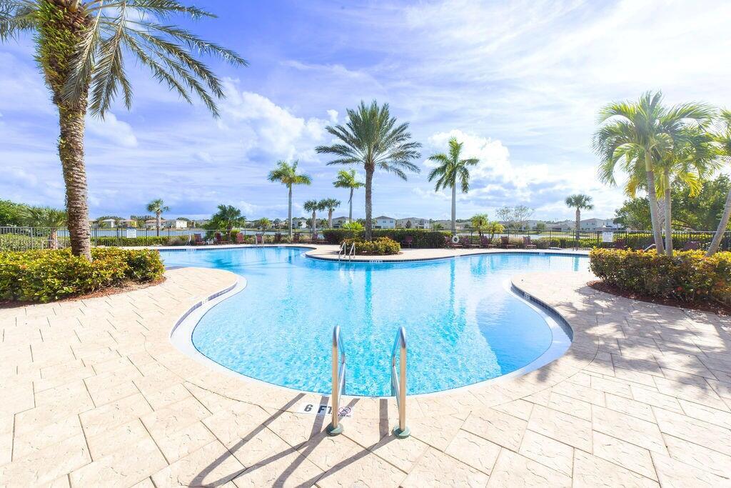 VIZCAYA FALLS PLAT 2 - Residential Lease