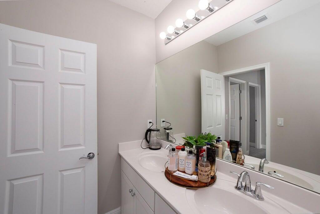 VIZCAYA FALLS PLAT 2 - Residential Lease