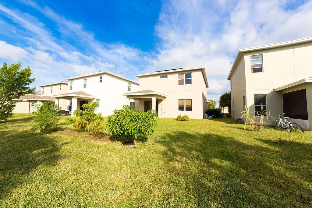 VIZCAYA FALLS PLAT 2 - Residential Lease