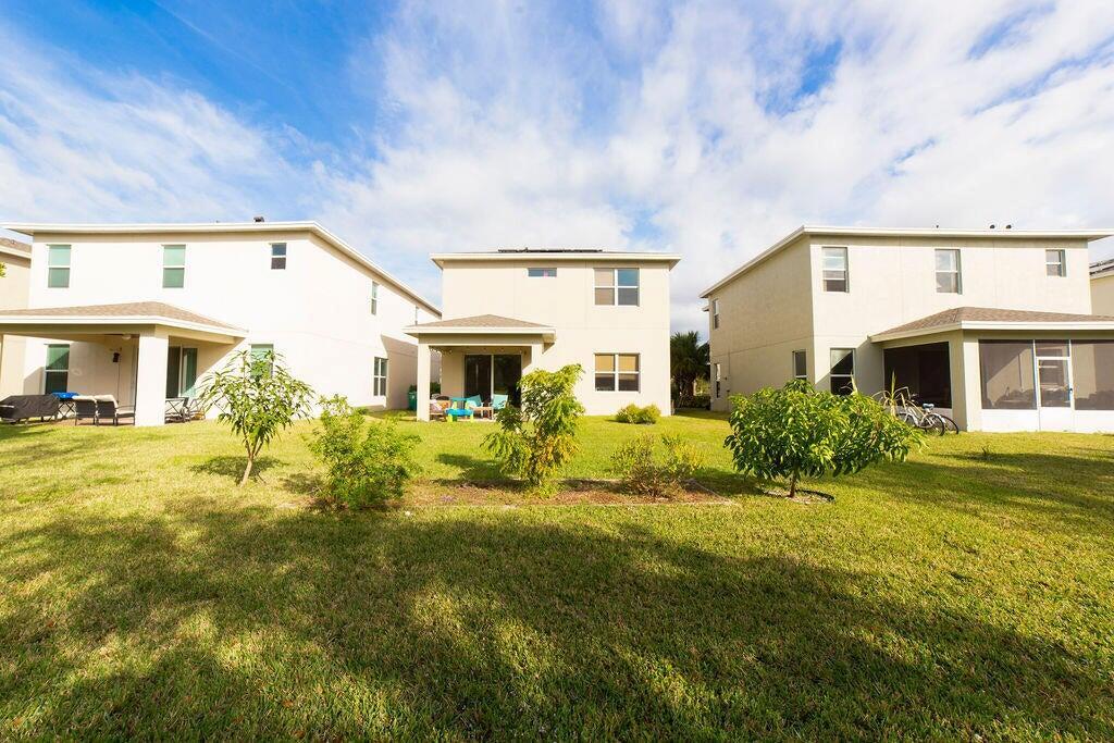 VIZCAYA FALLS PLAT 2 - Residential Lease