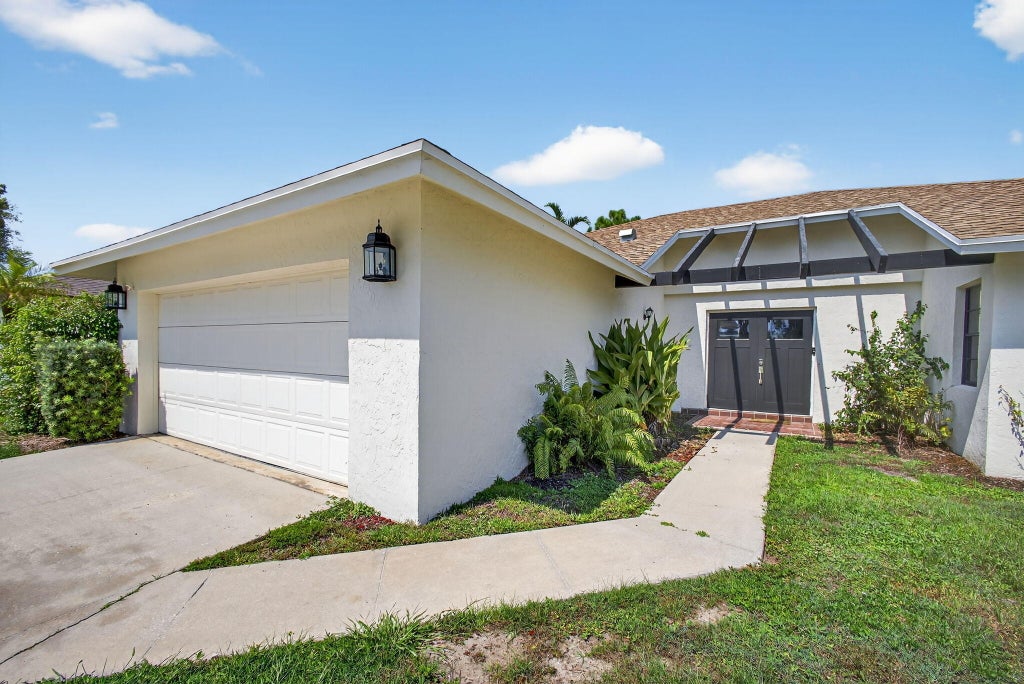 Photo of 1202 Essex Drive, Wellington, FL 33414 (MLS # B26065570)