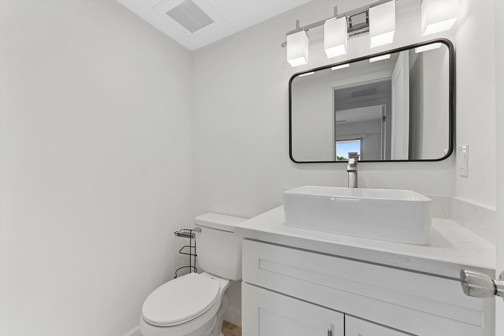 FANSHAW AT CENTURY VILLAG - Residential Lease