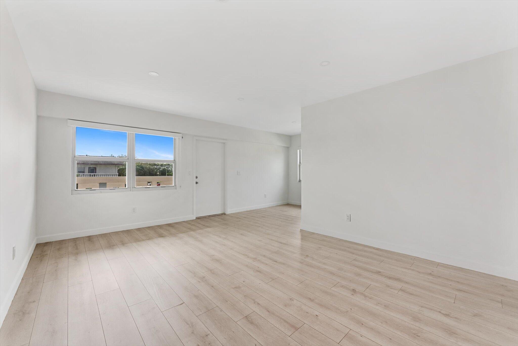 FANSHAW AT CENTURY VILLAG - Residential Lease