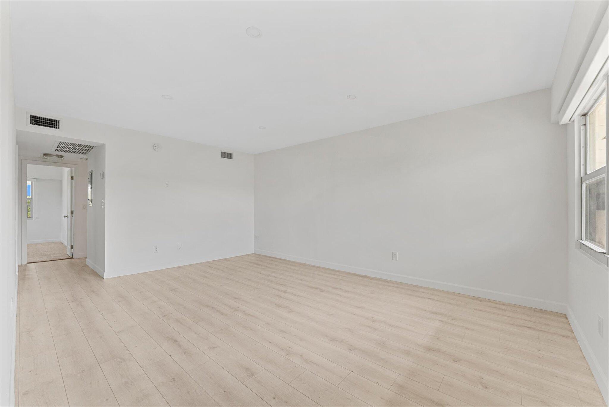 FANSHAW AT CENTURY VILLAG - Residential Lease