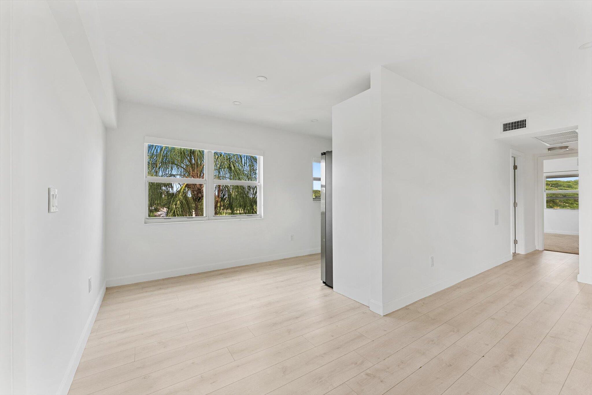 FANSHAW AT CENTURY VILLAG - Residential Lease