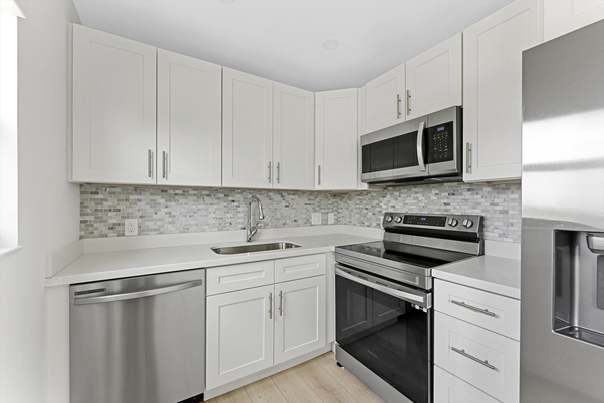 FANSHAW AT CENTURY VILLAG - Residential Lease