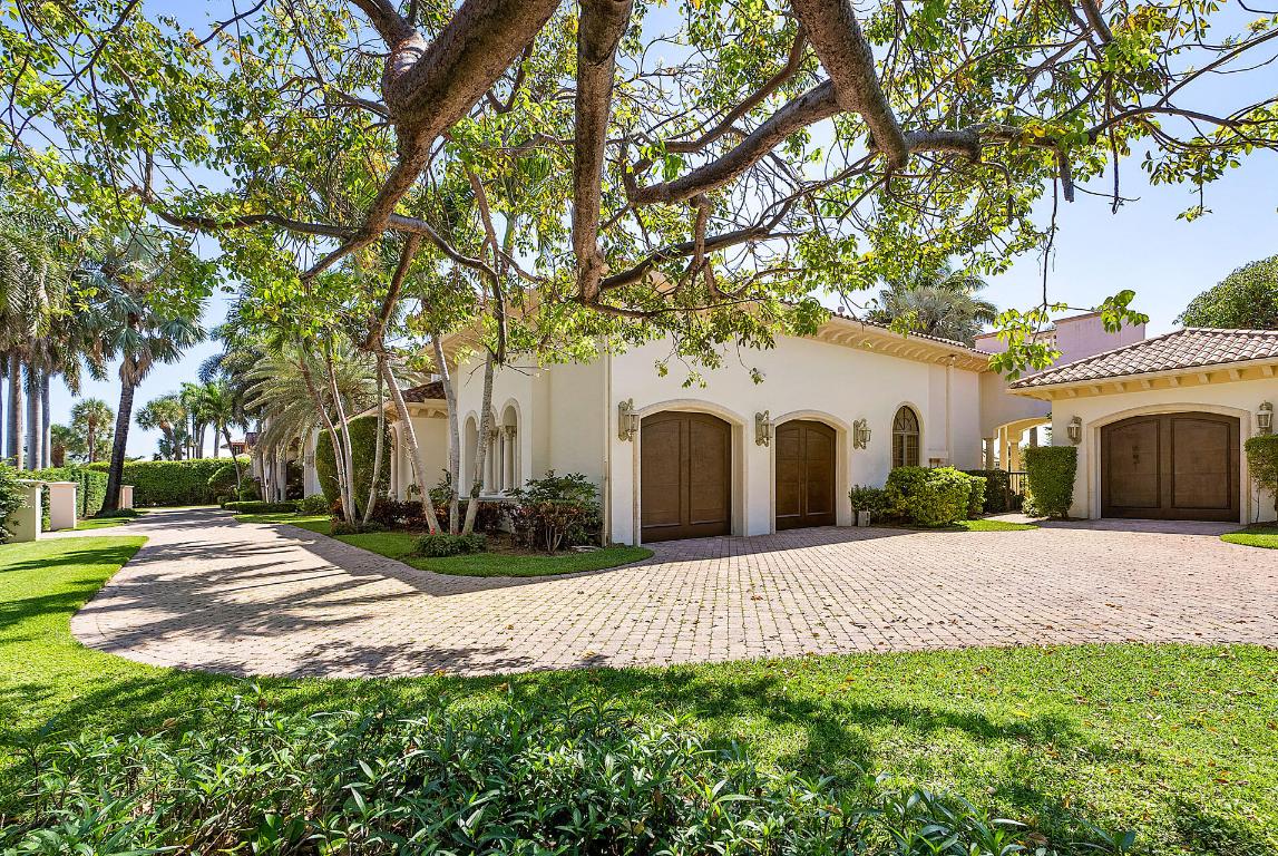 ROYAL PALM YACHT & COUNTRY CLUB - Residential